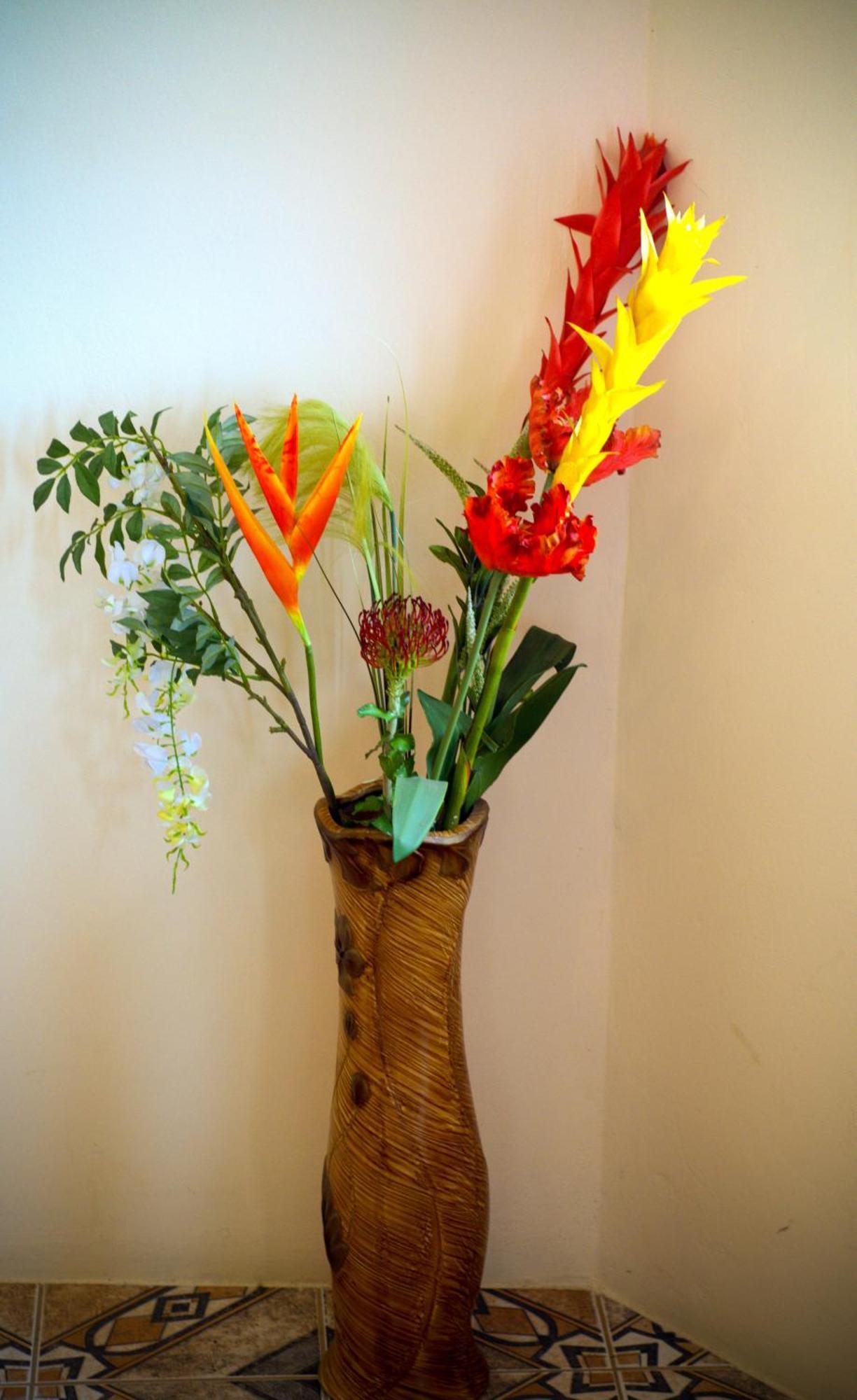La Heliconia & Day Spa St. George's Extérieur photo