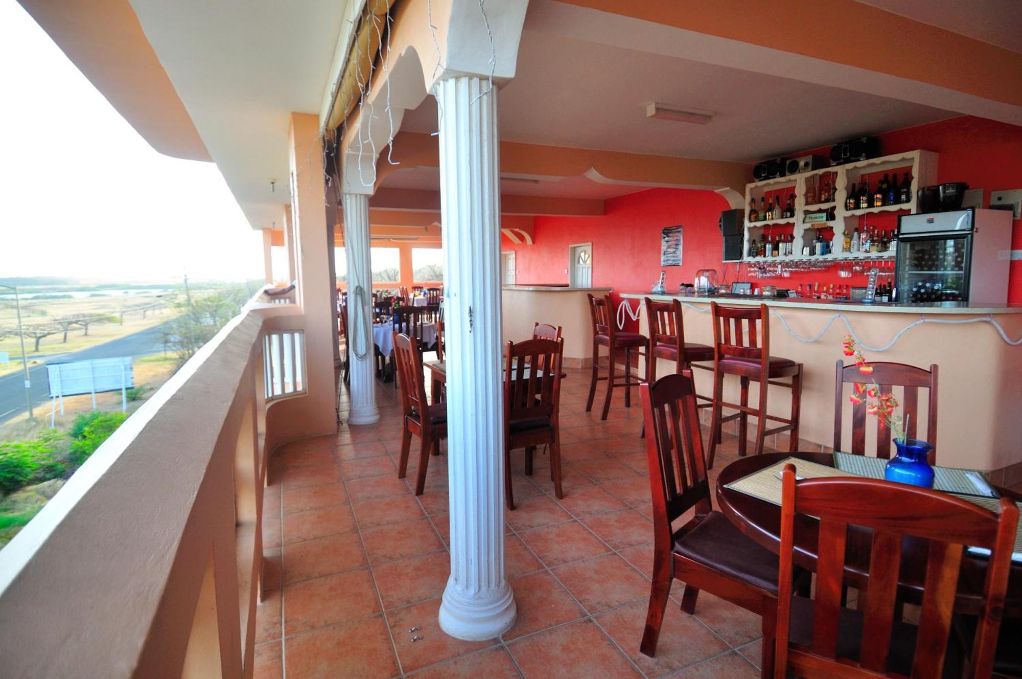 La Heliconia & Day Spa St. George's Extérieur photo