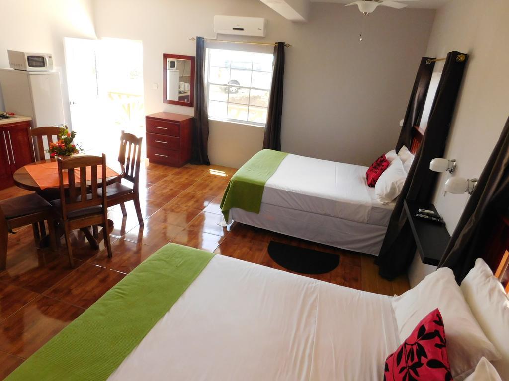 La Heliconia & Day Spa St. George's Extérieur photo